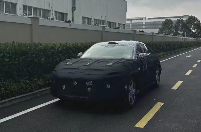 昨夜今晨：北京汽车换新标 小米汽车首款SUV曝光