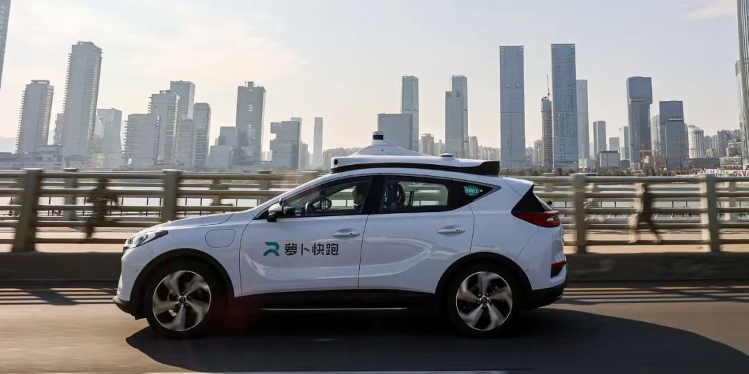 萝卜快跑第六代无人车：标配四颗禾赛激光雷达 整车成本降低60%