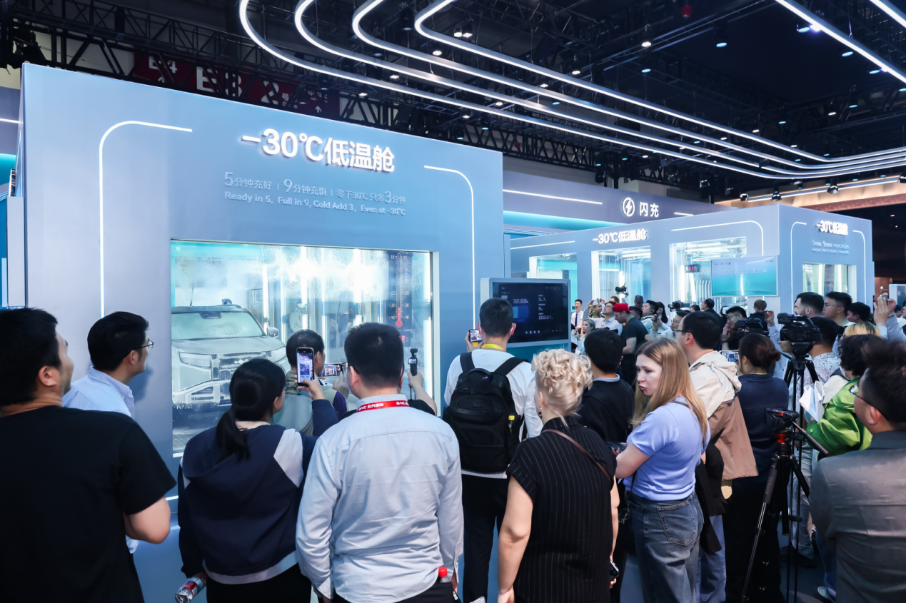 不止于包馆！比亚迪携尖端技术矩阵亮相北京车展